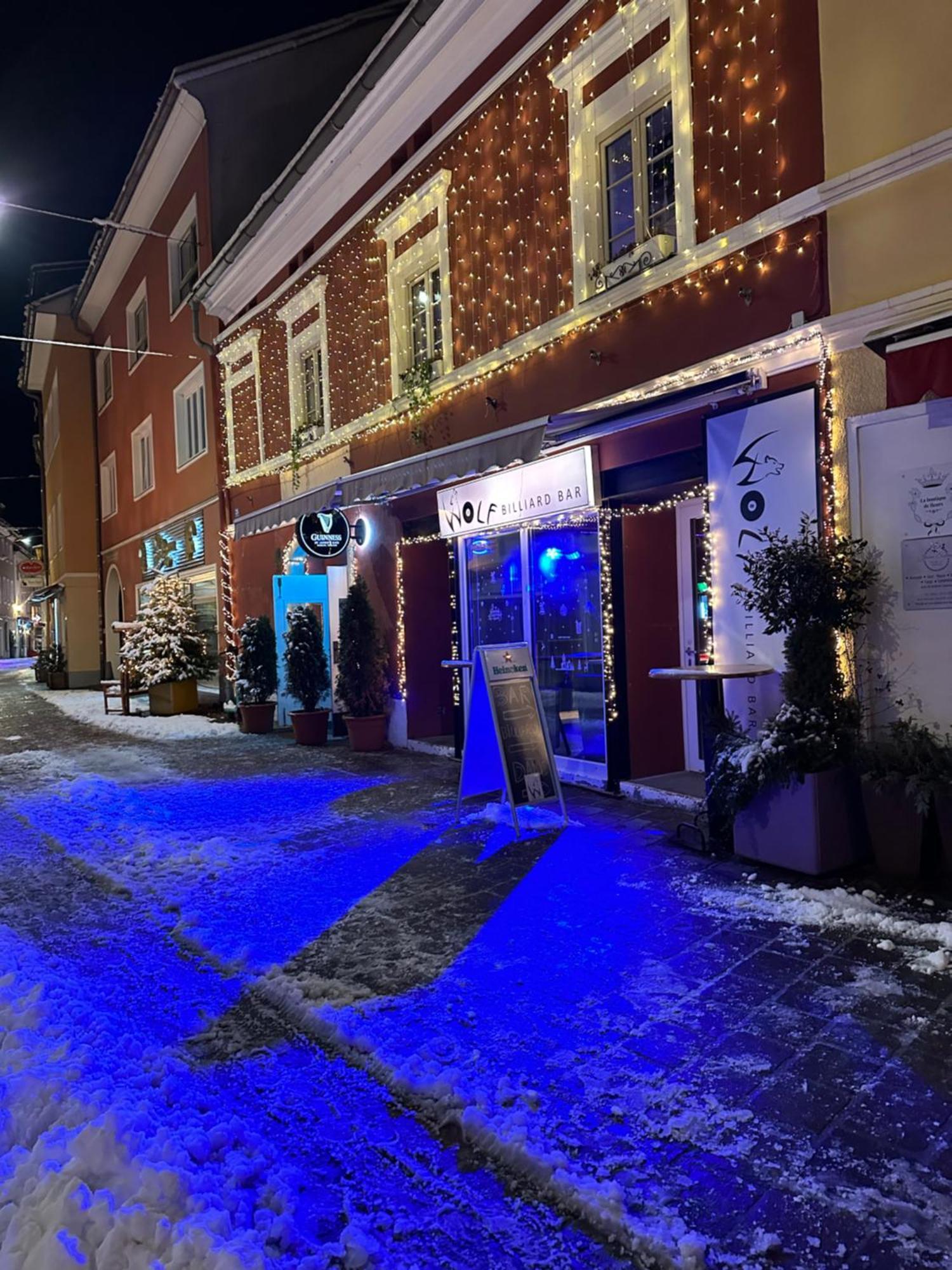 Hostel Lovely Rooms, City Center, Shared Bathroom, Windows To Corridor Villach Exteriör bild
